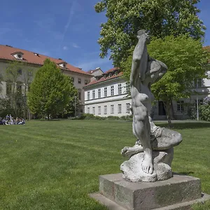 Bohemian Spirit Of Kampa Apartment